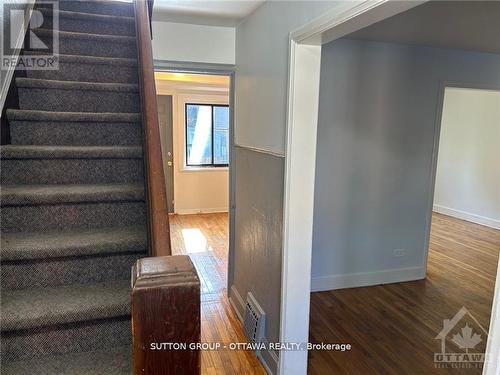 50 Armstrong Street, Ottawa, ON - Indoor Photo Showing Other Room