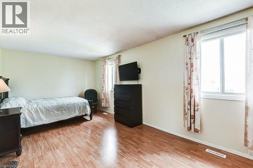 2779 Andorra Circle, Mississauga, ON - Indoor Photo Showing Bedroom
