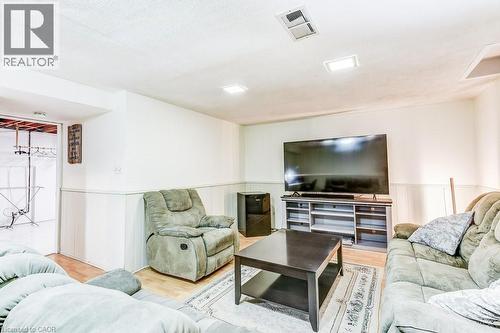 2779 Andorra Circle, Mississauga, ON - Indoor Photo Showing Living Room