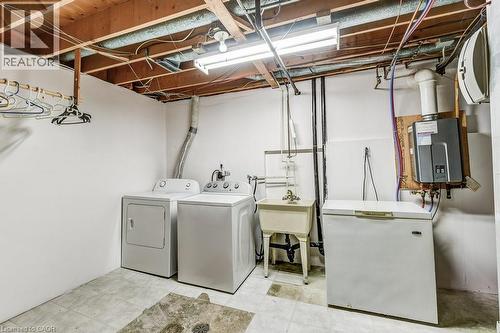 2779 Andorra Circle, Mississauga, ON - Indoor Photo Showing Laundry Room