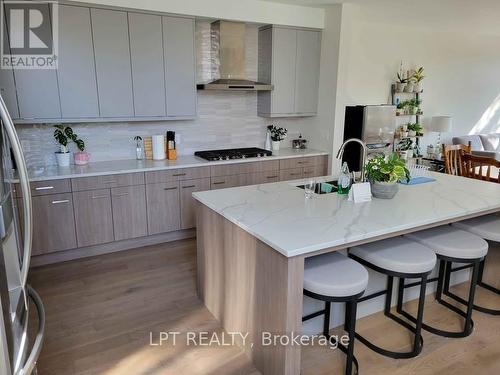 443 Dawson Avenue, Ottawa, ON - Indoor