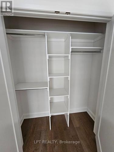 443 Dawson Avenue, Ottawa, ON - Indoor With Storage