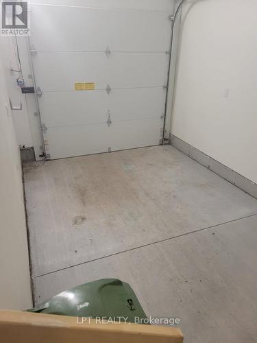 443 Dawson Avenue, Ottawa, ON - Indoor Photo Showing Garage