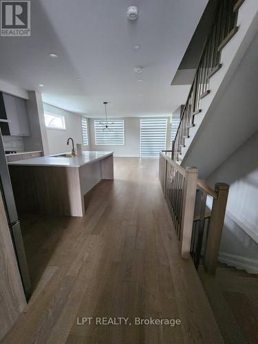 443 Dawson Avenue, Ottawa, ON - Indoor