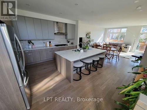 443 Dawson Avenue, Ottawa, ON - Indoor Photo Showing Other Room