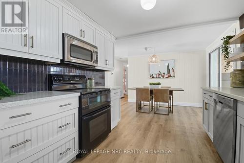 3754 Highland Drive, Fort Erie (Ridgeway), ON - Indoor Photo Showing Kitchen