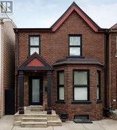 38 HENDERSON AVENUE  Toronto, ON M6J 2B8