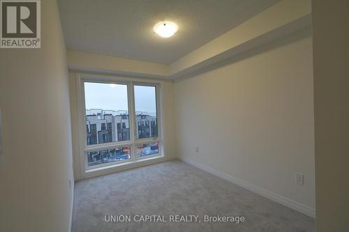 16 - 10 Liben Way, Toronto, ON - Indoor Photo Showing Other Room