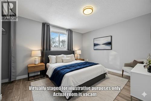 407 Murphy Road, Sarnia, ON - Indoor Photo Showing Bedroom