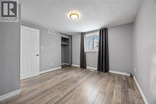 407 Murphy Road, Sarnia, ON - Indoor Photo Showing Other Room