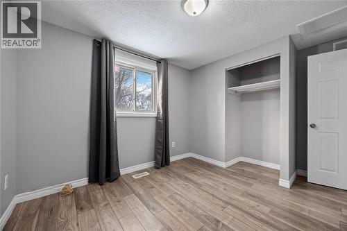 407 Murphy Road, Sarnia, ON - Indoor Photo Showing Other Room