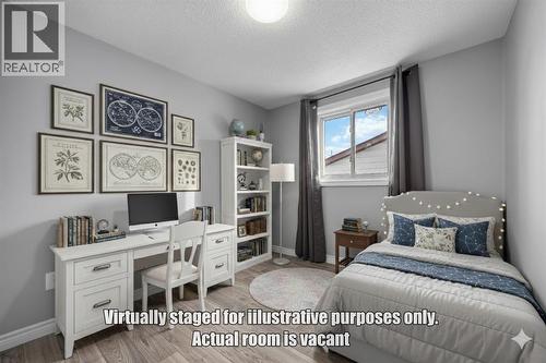 407 Murphy Road, Sarnia, ON - Indoor Photo Showing Bedroom