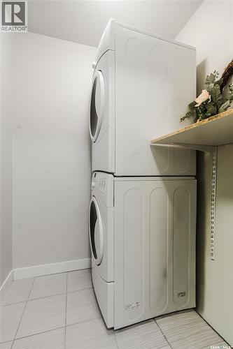 304B 415 Hunter Road, Saskatoon, SK - Indoor Photo Showing Laundry Room