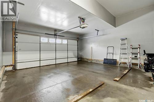 2813 Elgaard Drive, Regina, SK - Indoor Photo Showing Garage