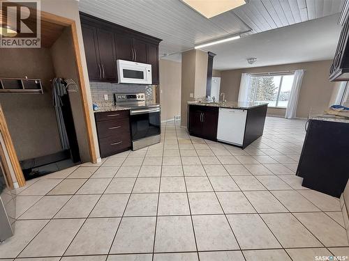 Moose Bay Rd Acreage, Grayson Rm No. 184, SK - Indoor Photo Showing Kitchen