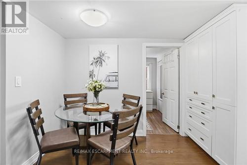 25 Delena Avenue N, Hamilton, ON - Indoor Photo Showing Dining Room