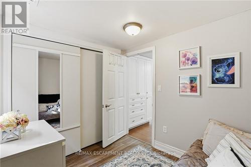 25 Delena Avenue N, Hamilton, ON - Indoor