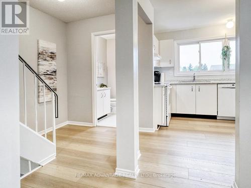 1214 Limberlost Road, London North (North I), ON - Indoor