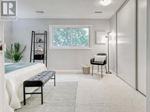 1214 Limberlost Road, London North (North I), ON - Indoor Photo Showing Bedroom