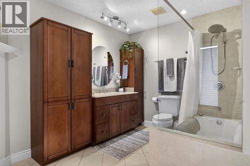 68 Bermondsey Rise Nw, Calgary, AB - Indoor Photo Showing Bathroom