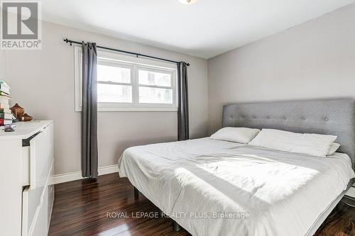 1980 Hartland Drive, Mississauga, ON - Indoor Photo Showing Bedroom