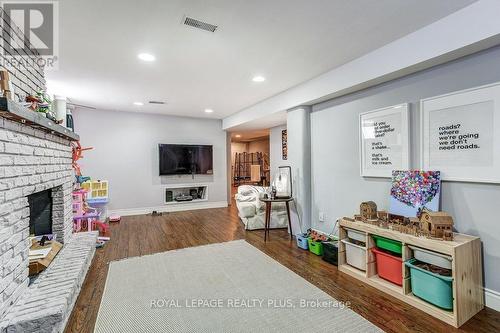 1980 Hartland Drive, Mississauga, ON - Indoor With Fireplace