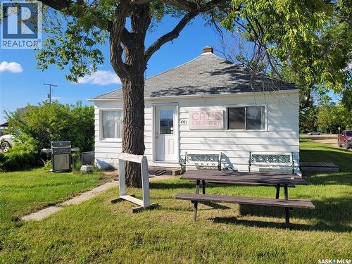 401 Railway Avenue Nw, Watson, SK 