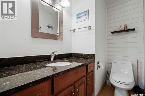 1243 James Crescent, Regina, SK - Indoor Photo Showing Bathroom