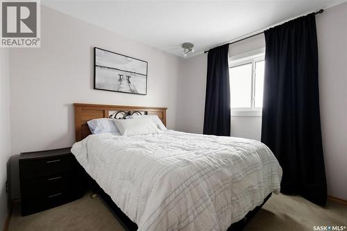 1243 James Crescent, Regina, SK - Indoor Photo Showing Bedroom