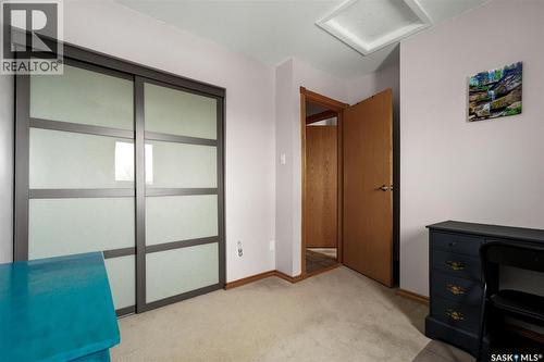 1243 James Crescent, Regina, SK - Indoor