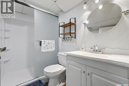 1243 James Crescent, Regina, SK - Indoor Photo Showing Bathroom