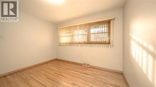 10 Marlowe Place Ne, Calgary, AB - Indoor Photo Showing Other Room