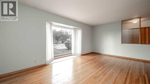 10 Marlowe Place Ne, Calgary, AB - Indoor Photo Showing Other Room