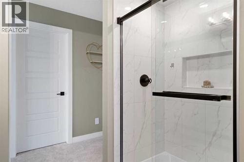 96 Emberside Glen, Cochrane, AB - Indoor Photo Showing Bathroom