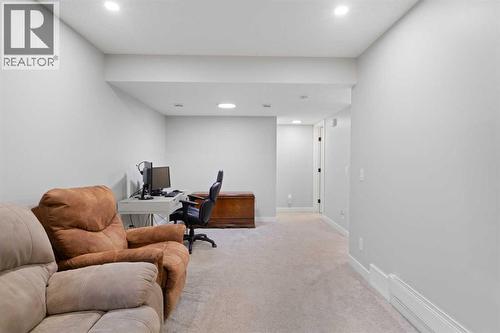 96 Emberside Glen, Cochrane, AB - Indoor