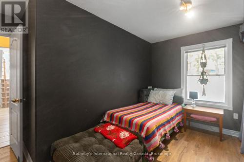 604 Champlain Road, Tiny, ON - Indoor Photo Showing Bedroom