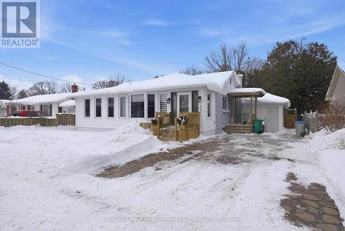 202 Bennett Street W, Goderich (Goderich (Town)), ON - Outdoor