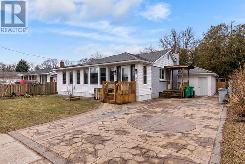 202 Bennett Street W, Goderich (Goderich (Town)), ON - Outdoor