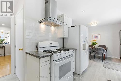 202 Bennett Street W, Goderich (Goderich (Town)), ON - Indoor Photo Showing Kitchen