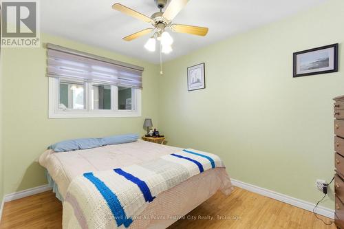 202 Bennett Street W, Goderich (Goderich (Town)), ON - Indoor Photo Showing Bedroom