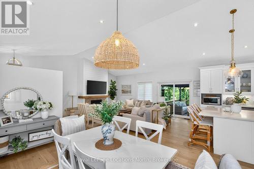 15 Pinecone Avenue, Tiny, ON - Indoor Photo Showing Dining Room