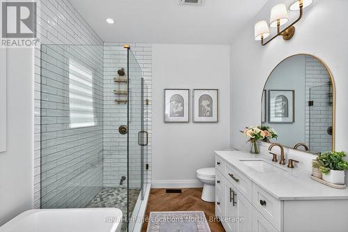 15 Pinecone Avenue, Tiny, ON - Indoor Photo Showing Bathroom