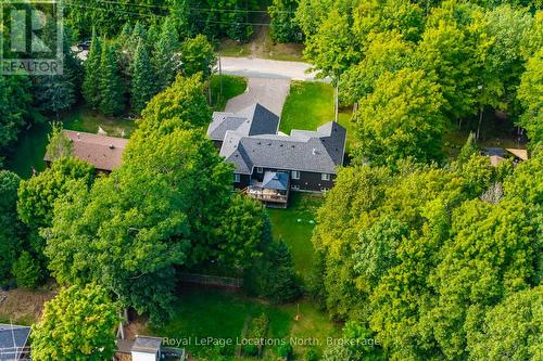 15 Pinecone Avenue, Tiny, ON - Outdoor