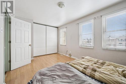 49 - 900 Central Park Drive, Brampton (Northgate), ON - Indoor Photo Showing Bedroom