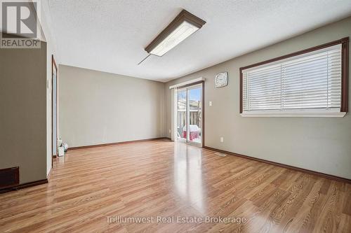 49 - 900 Central Park Drive, Brampton (Northgate), ON - Indoor Photo Showing Other Room