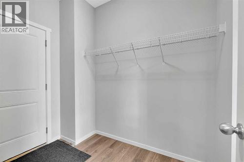 106 Lucas Crescent Nw, Calgary, AB 