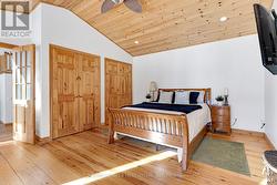 Primary suite large double closets - 