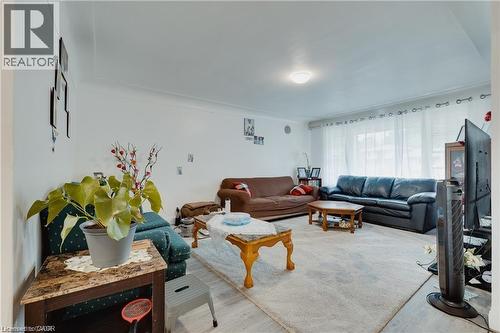 189 Gatewood Road, Kitchener, ON - Indoor Photo Showing Living Room