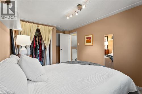 444 Stone Church Road W Unit# N1, Hamilton, ON - Indoor Photo Showing Bedroom