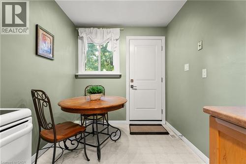 444 Stone Church Road W Unit# N1, Hamilton, ON - Indoor Photo Showing Dining Room